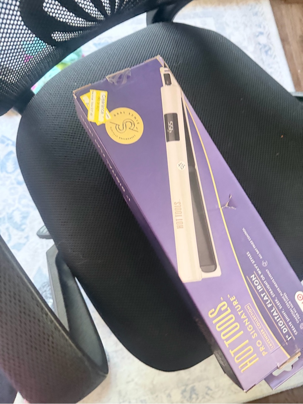 Hot tools Pro Signature Digital Flat Iron - White